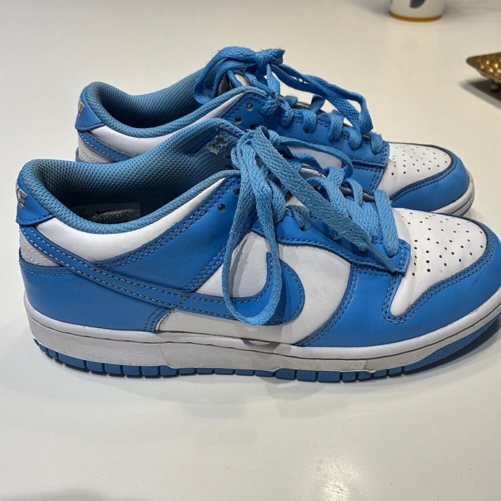 Nike Dunk Sneakers in Blue Beyond - Picture 3 of 8